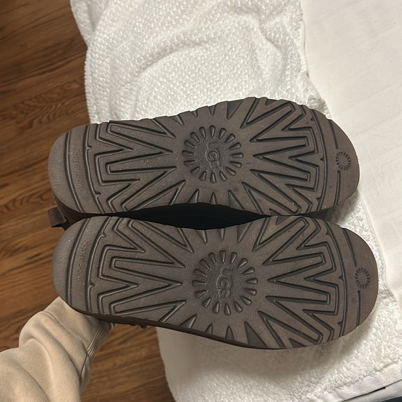 Platform Chocolate Brown Uggs (Ugg Boots) - Picture 5 of 6
